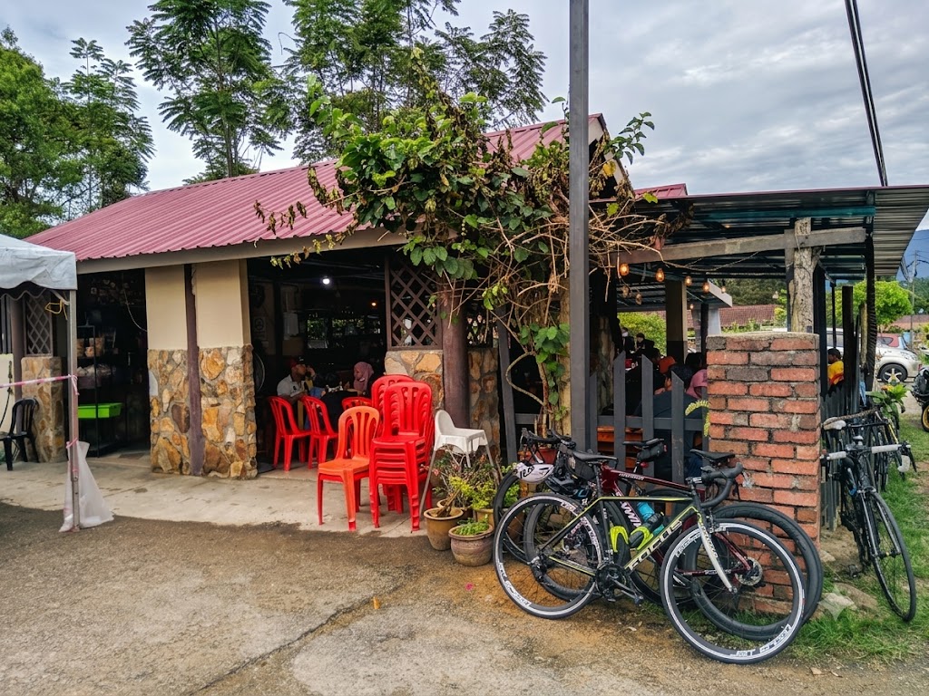 Warung Pak Long Cafe in Janda Baik